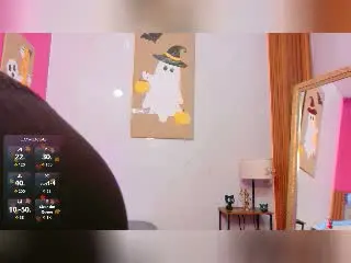 Xlovecam Free Porn Cam of Shaaron