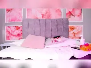Xlovecam Watch Live Sex Cams of ValeryTranss