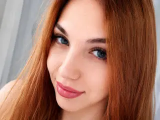 Xlovecam Adult Video Chat of FarahSings