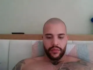 Xlovecam Live Sex of MedellynDark