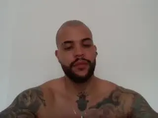Xlovecam Sex Chat of MedellynDark