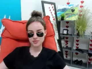 Xlovecam Free Live Porn of StellaNoir