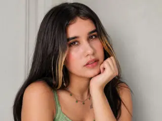 Xlovecam Free Live Porn of KatieDesirX