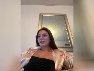 Xlovecam Free Live Porn of LinaFoxyHot
