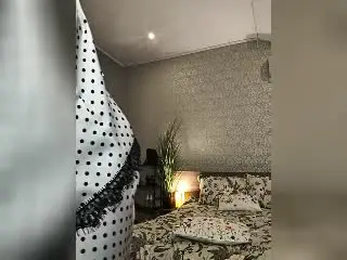 Xlovecam Live Porn of MiraGi