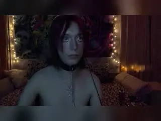 Xlovecam Free Porn Cam of DarlineHalasz