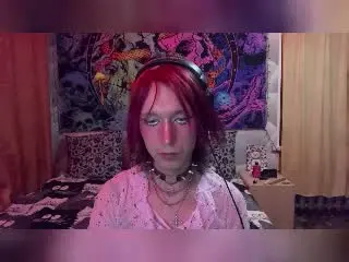 Xlovecam Free Live Porn of DarlineHalasz