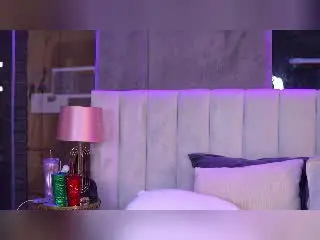 Xlovecam Live Sex of SelenaVoss