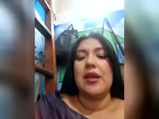 Xlovecam Sex Cam of LauraRichis