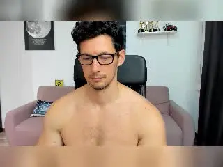 Xlovecam Live Sex of BrutusK
