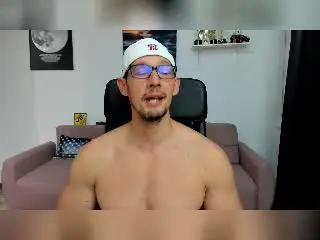 Xlovecam Sex Cam of BrutusK