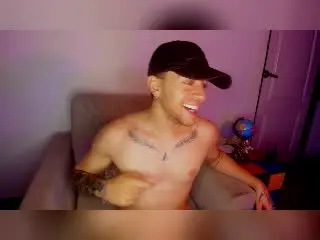 Xlovecam Nude Webcam of JamesColtt
