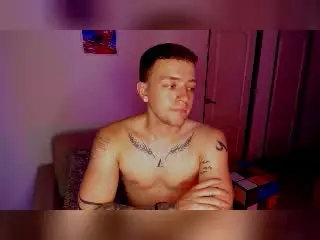 Xlovecam Best Webcam of JamesColtt