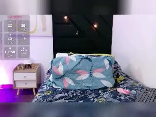 Xlovecam Free Live Porn of KinkyHouseWife