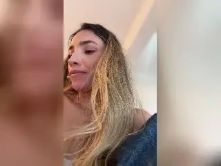 Xlovecam Private Sex Chat of AdharaCooperr