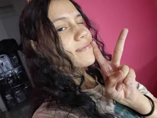 Xlovecam Sex Cam of SoftCuteGirl