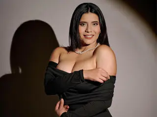 Xlovecam Nude Webcam of LucieMilner