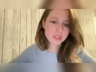 Xlovecam Nude Webcam of ReannaDreben