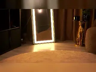 Xlovecam Watch Live Sex Cams of BrainyBelle