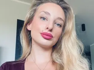 Xlovecam Best live sex cam show of MarilynPretty