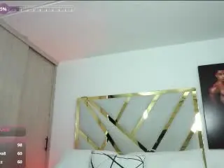Xlovecam Private Sex Chat of DevinHunter
