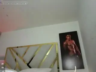 Xlovecam Free Porn Cam of DevinHunter