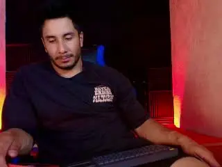 Xlovecam Live Sex of ZaneMaverick