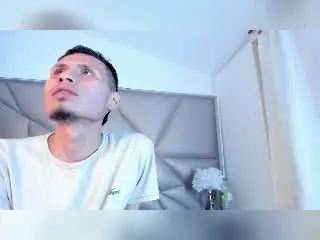 Xlovecam Live Sex Cam of SammyEla