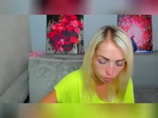 Xlovecam Live Sex Cam of BagiraNoa