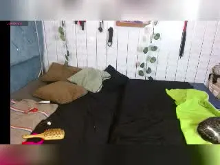 Xlovecam Live Sex Cam of PamelaXFox