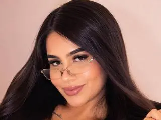 Xlovecam Sex Cam of IsisFerrer