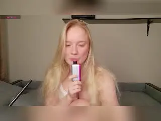 Xlovecam Free Porn Cam of ShawtyMiaAndJack