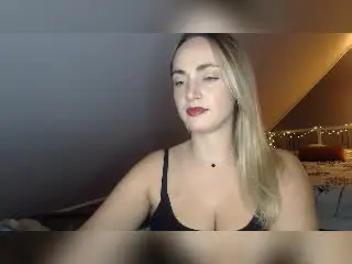 Xlovecam Private Sex Chat of ScarlettLips