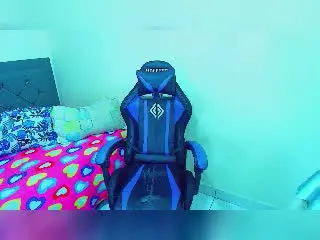 Xlovecam Free Porn Cam of Allisonth