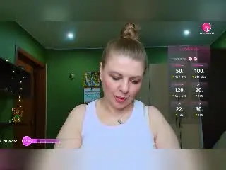 Xlovecam Watch Live Sex Cams of VeronikaGoldy