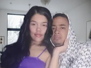 Xlovecam Best live sex cam show of CoupLatina