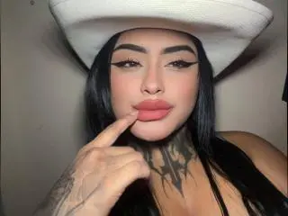 Xlovecam Watch Live Sex Cams of LairaHearvy