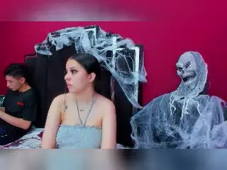 Xlovecam Live Porn of KylieAndJustin