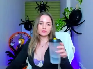 Xlovecam Live Sex Cam of AlicePrings