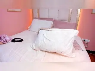 Xlovecam Live Sex of EllieeSmith